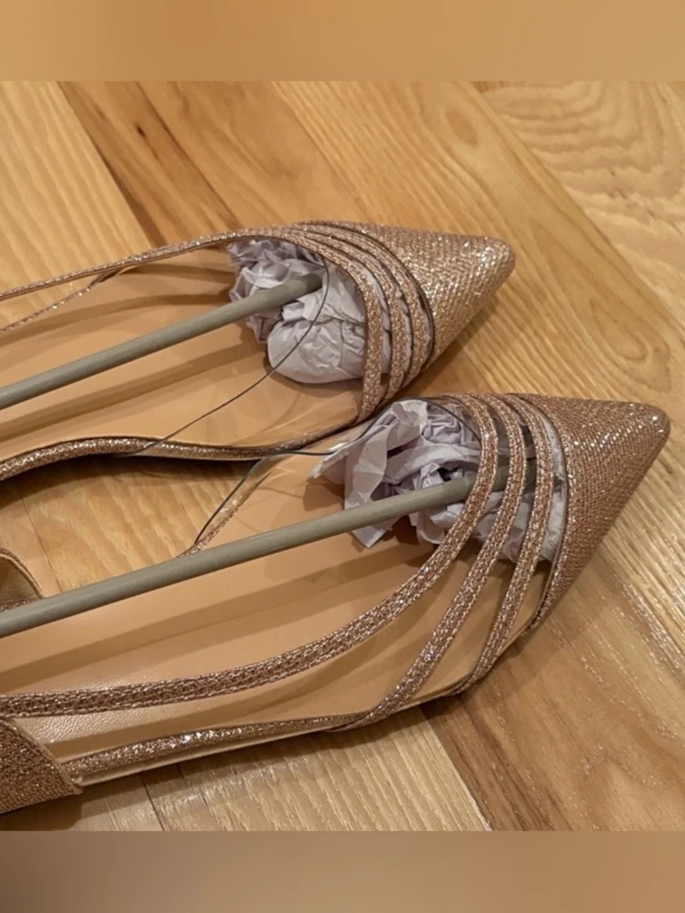 Women's Glitter Flat Shoes in Gold, NWOT. Size 7.5